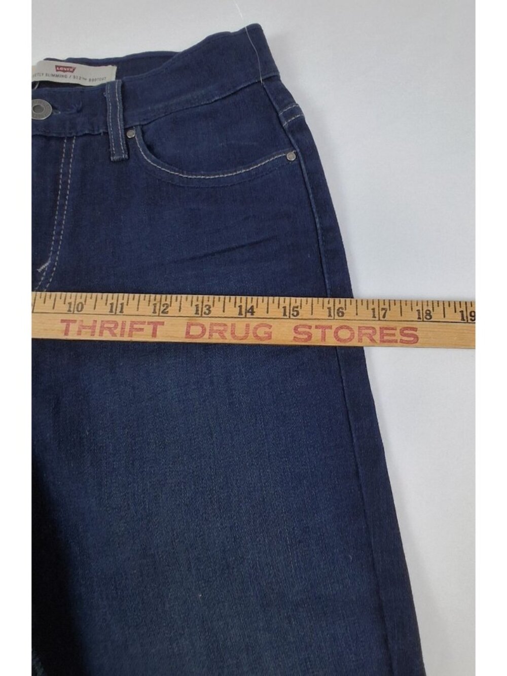 Levis Womens 512 Bootcut Perfectly Slimming Jeans 2M (24x31) Dark Wash Denim NWT - Picture 15 of 16